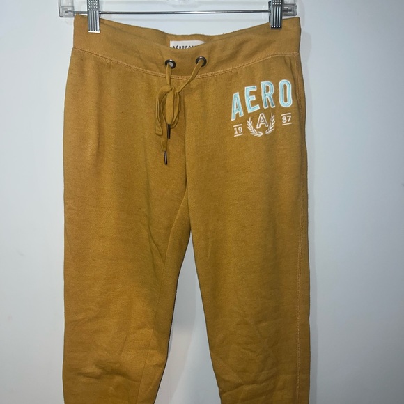 Yellow Aeropostale Sweats with Embroidery Detail size XS - Picture 3 of 4